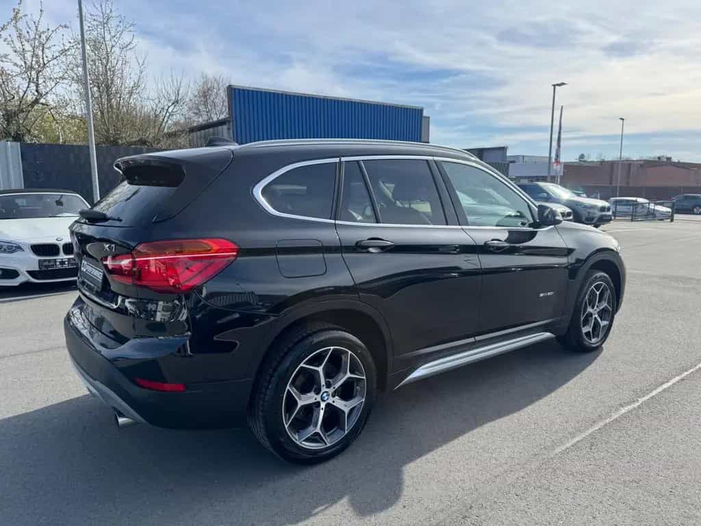 BMW X1 sDrive 20 i *XLINE*LED*NAVI*1HAND*SITZH*TÜV28 10/2017-photo-10