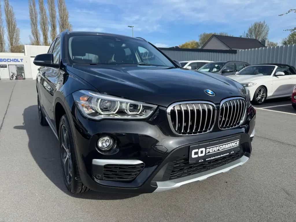 BMW X1 sDrive 20 i *XLINE*LED*NAVI*1HAND*SITZH*TÜV28 10/2017-photo-15