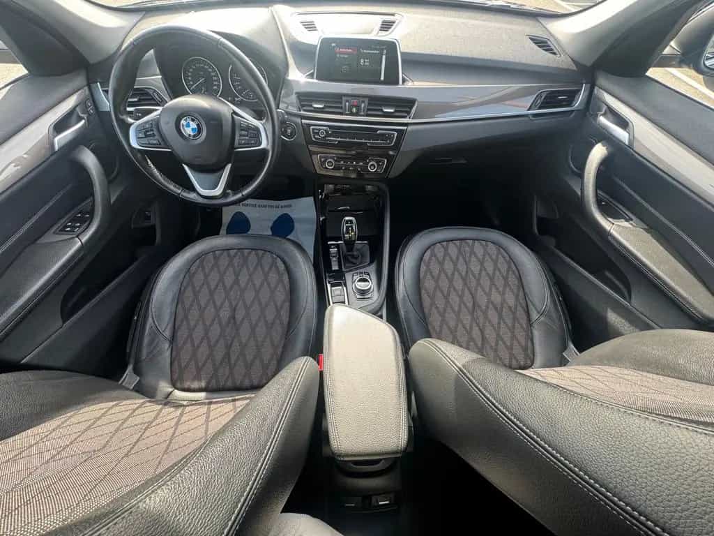 BMW X1 sDrive 20 i *XLINE*LED*NAVI*1HAND*SITZH*TÜV28 10/2017-photo-19