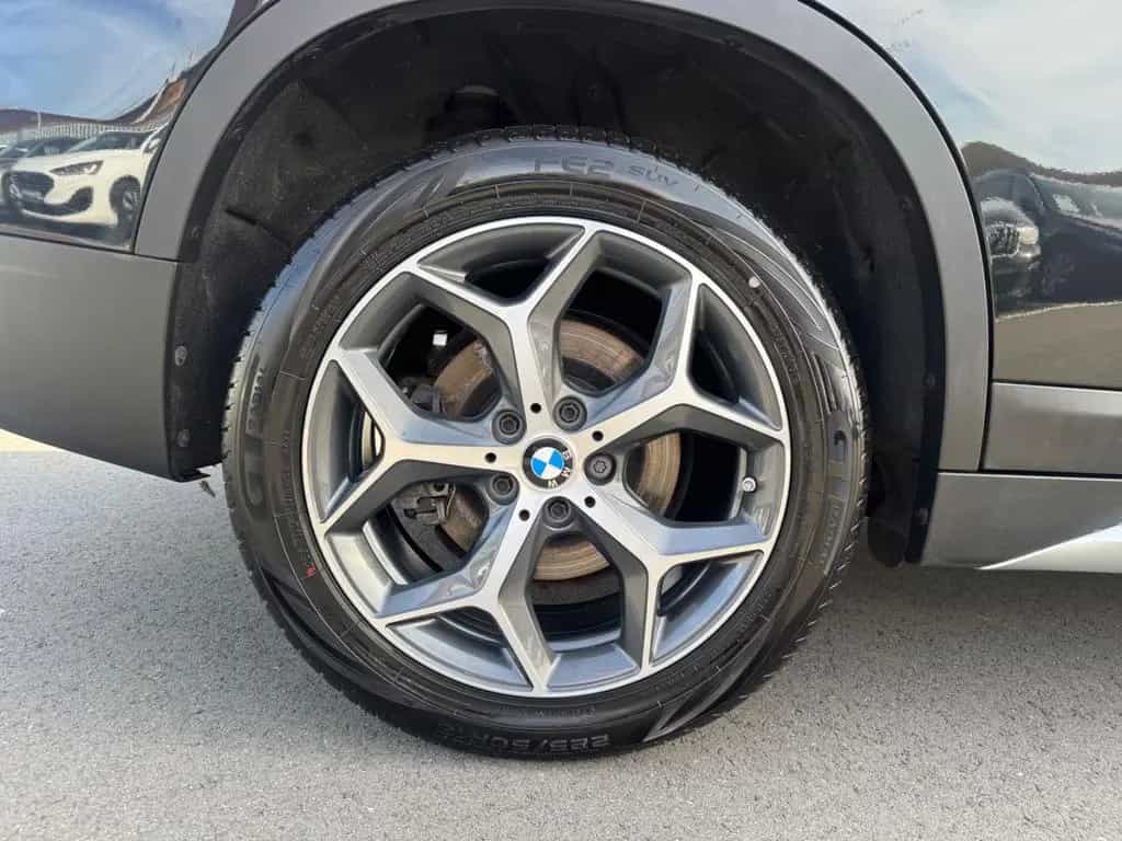 BMW X1 sDrive 20 i *XLINE*LED*NAVI*1HAND*SITZH*TÜV28 10/2017-photo-35