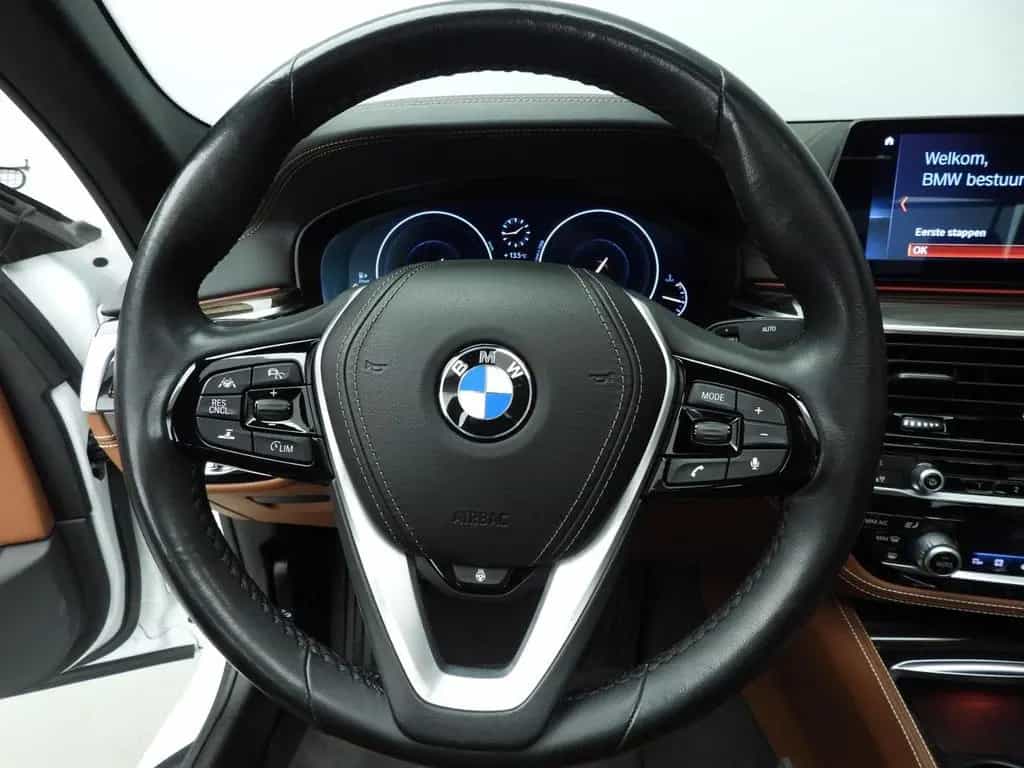 BMW 5 Series 520 5 Serie Sedan 520d | LED | Leder | HUD | Act 03/2019-photo-10