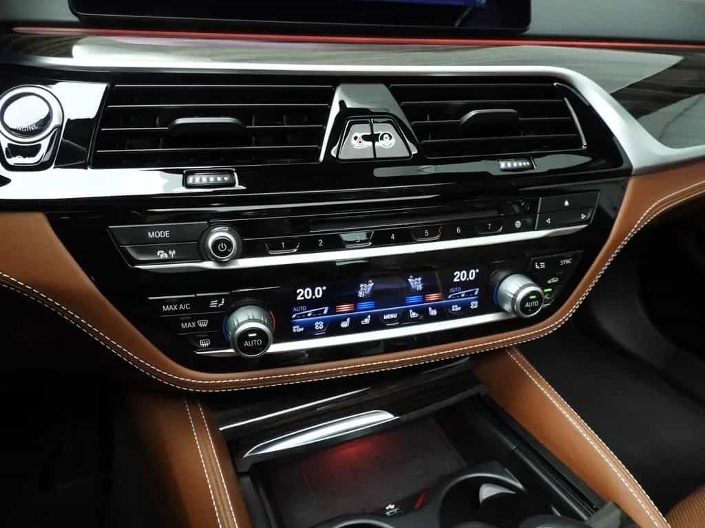 BMW 5 Series 520 5 Serie Sedan 520d | LED | Leder | HUD | Act 03/2019-photo-13