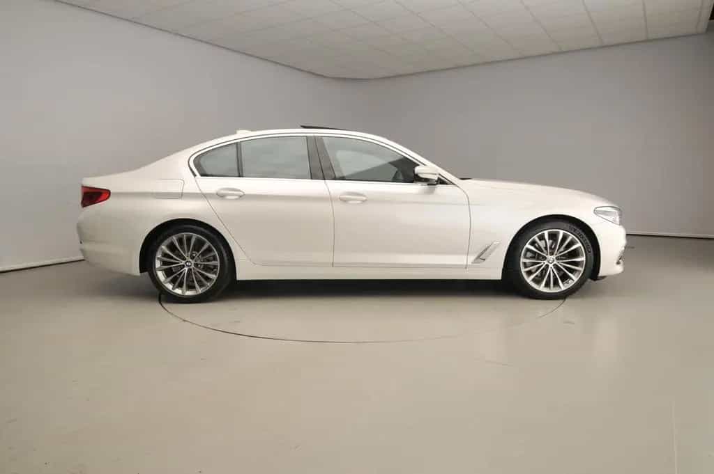 BMW 5 Series 520 5 Serie Sedan 520d | LED | Leder | HUD | Act 03/2019-photo-3
