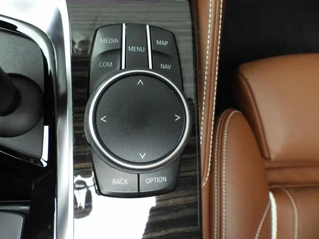 BMW 5 Series 520 5 Serie Sedan 520d | LED | Leder | HUD | Act 03/2019-photo-35