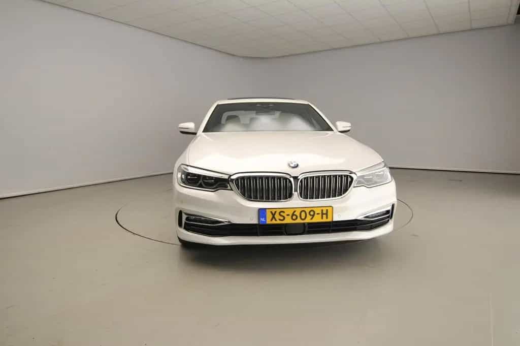 BMW 5 Series 520 5 Serie Sedan 520d | LED | Leder | HUD | Act 03/2019-photo-4