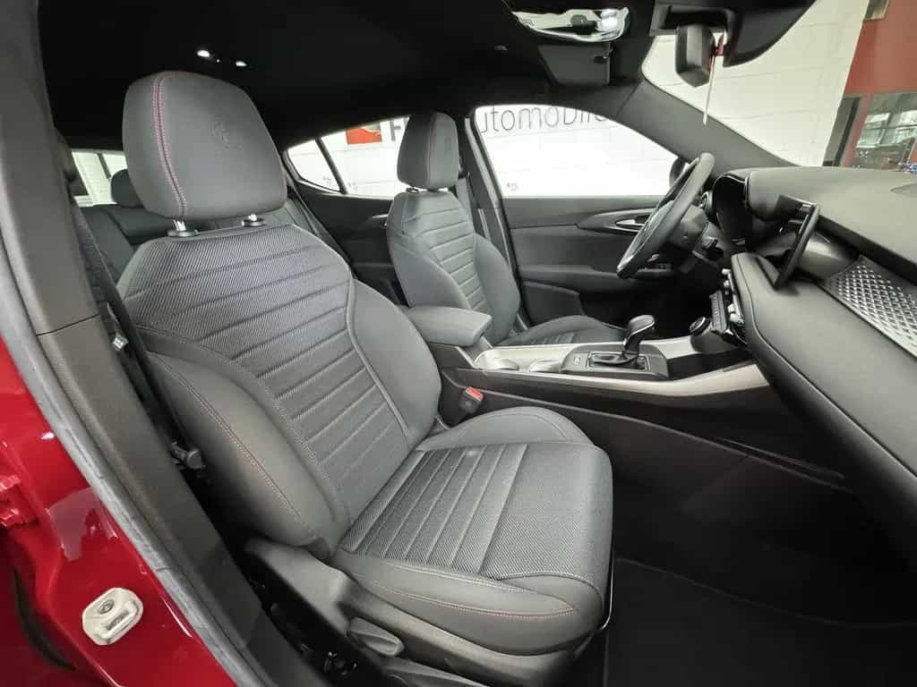 Alfa Romeo Tonale 1.6 VGT-D Sprint ACC Sitzheizung 09/2023-photo-16