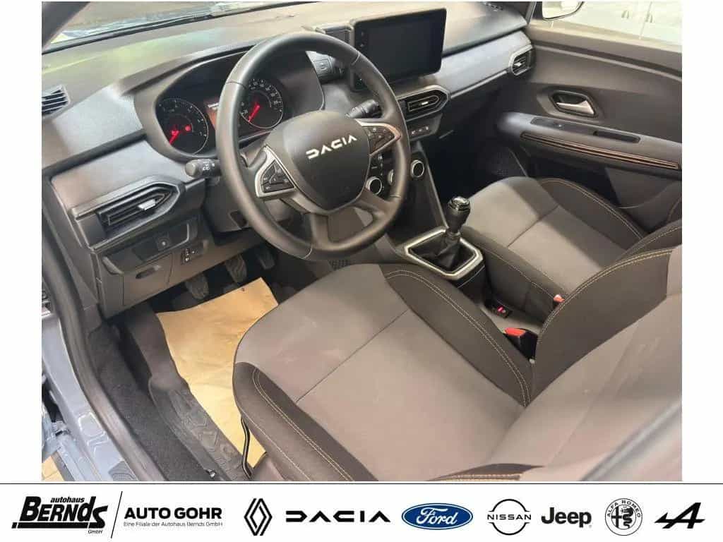 Dacia Jogger TCe 110 7-SITZER Extreme+ KLIMAAUTOM. NAV 12/2024-photo-15