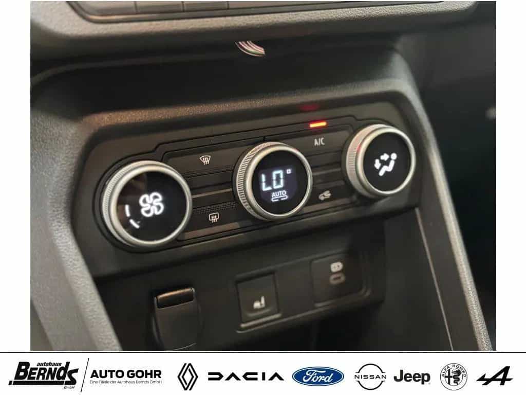 Dacia Jogger TCe 110 7-SITZER Extreme+ KLIMAAUTOM. NAV 12/2024-photo-25