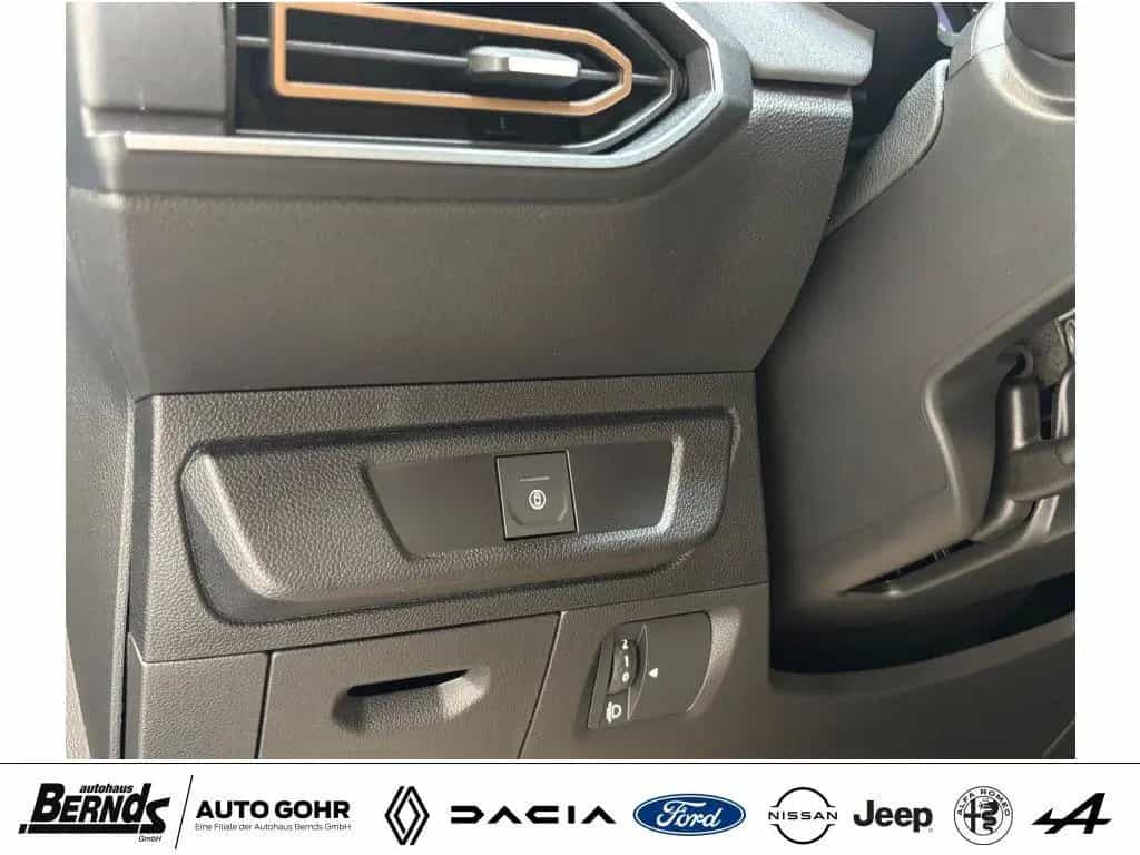 Dacia Jogger TCe 110 7-SITZER Extreme+ KLIMAAUTOM. NAV 12/2024-photo-29