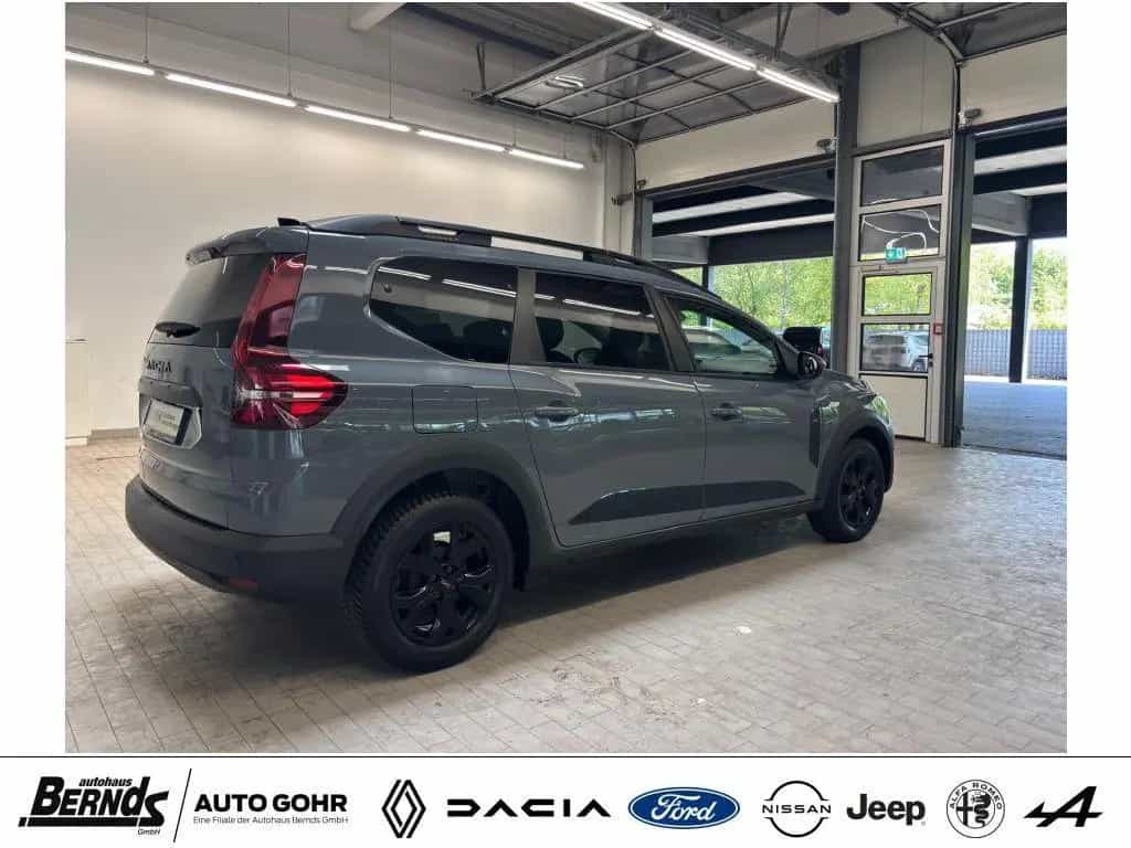 Dacia Jogger TCe 110 7-SITZER Extreme+ KLIMAAUTOM. NAV 12/2024-photo-3