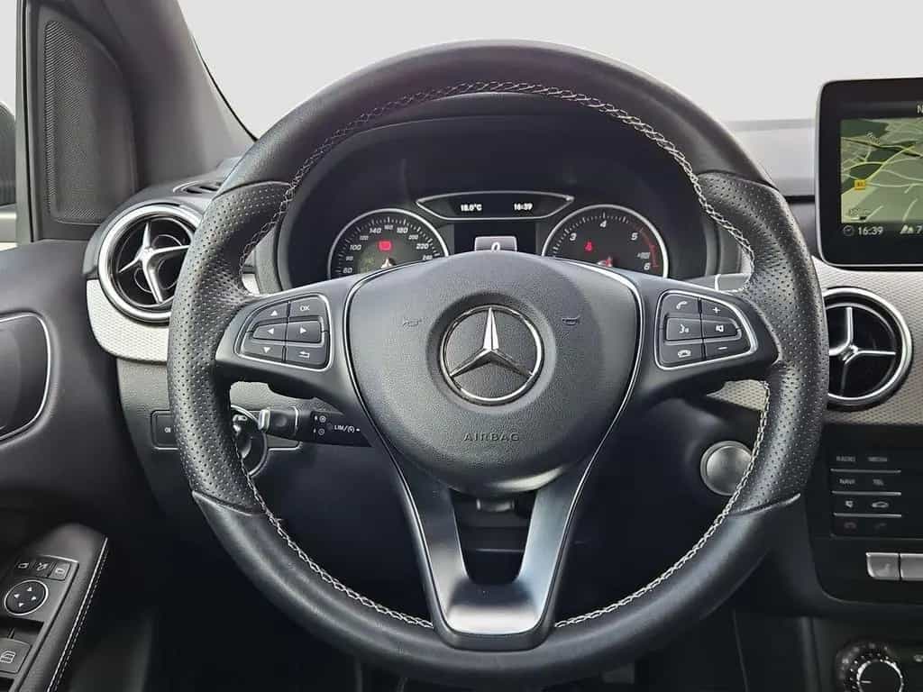 Mercedes-Benz B-Class 220d Urban NAV TEMP RFK AHK LED SITZH PARK-ASS 06/2018-photo-11