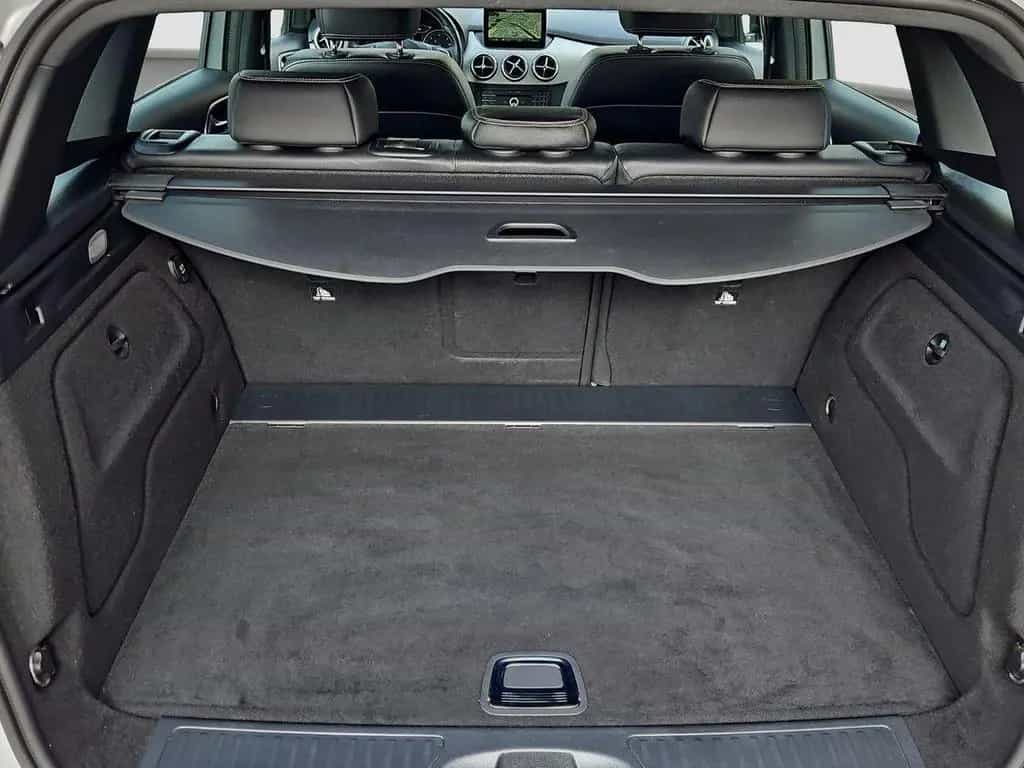 Mercedes-Benz B-Class 220d Urban NAV TEMP RFK AHK LED SITZH PARK-ASS 06/2018-photo-14