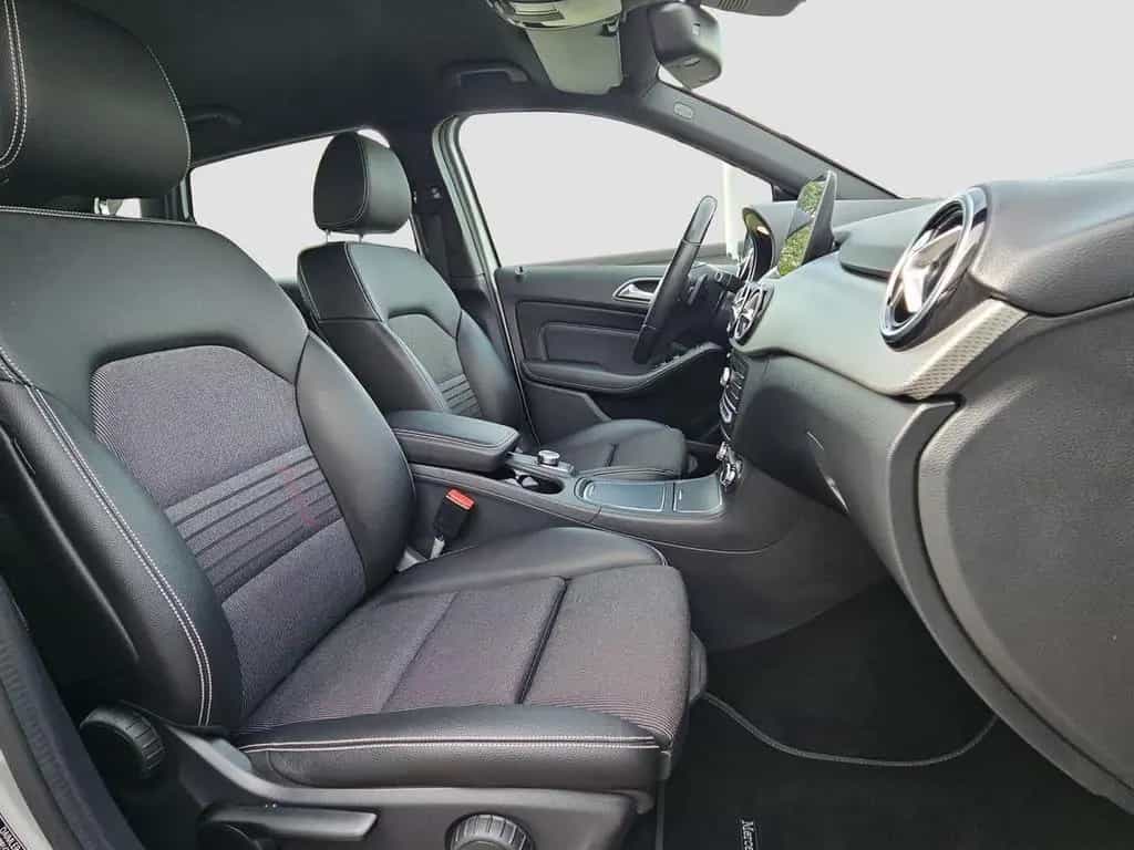 Mercedes-Benz B-Class 220d Urban NAV TEMP RFK AHK LED SITZH PARK-ASS 06/2018-photo-6
