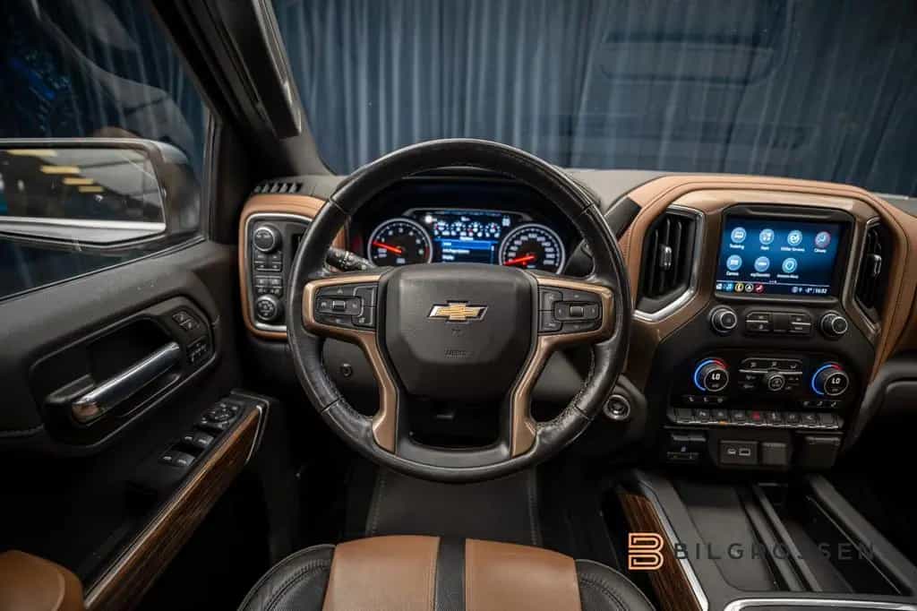 Chevrolet Silverado High Country 6.2 V8 4WD Pano Bose Tow 02/2022-photo-16
