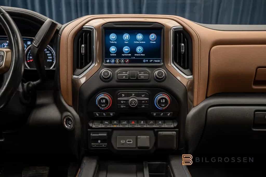 Chevrolet Silverado High Country 6.2 V8 4WD Pano Bose Tow 02/2022-photo-20