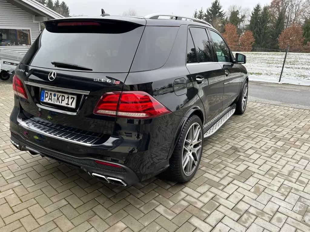 Mercedes-Benz GLE-Class 63 AMG 4Matic 07/2017-photo-7