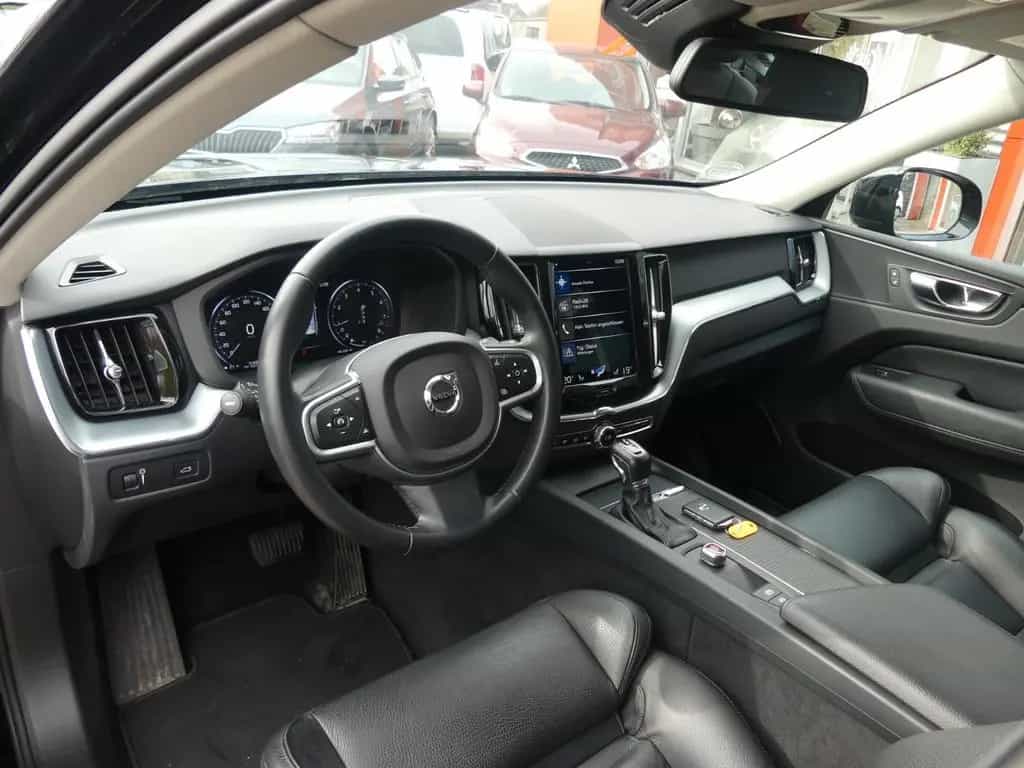 Volvo XC60 Momentum Vollleder*AHK*Navi*SHZ*ab 299€ 03/2018-photo-15
