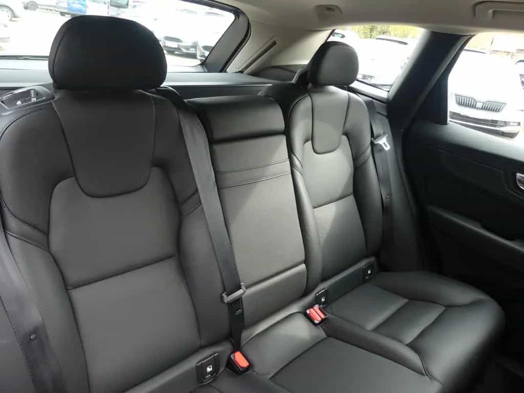 Volvo XC60 Momentum Vollleder*AHK*Navi*SHZ*ab 299€ 03/2018-photo-21