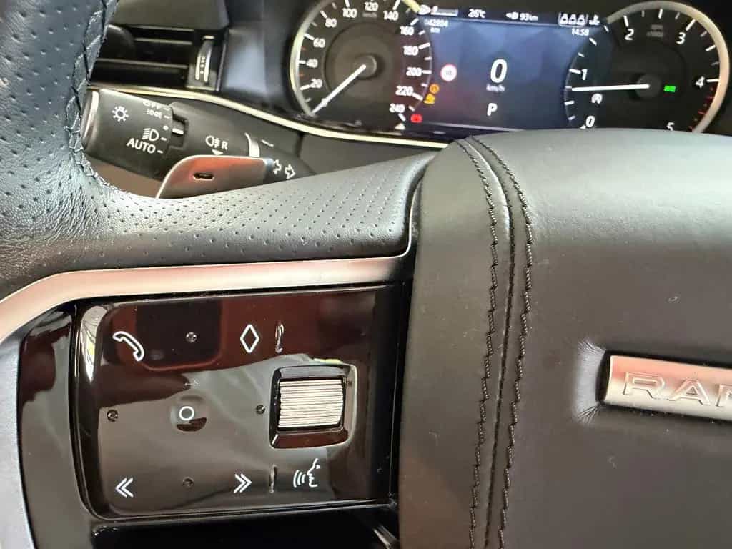 Land Rover Range Rover Evoque R-Dynamic SE/PANORAMA/MERIDIAN/KAMERA 01/2023-photo-34