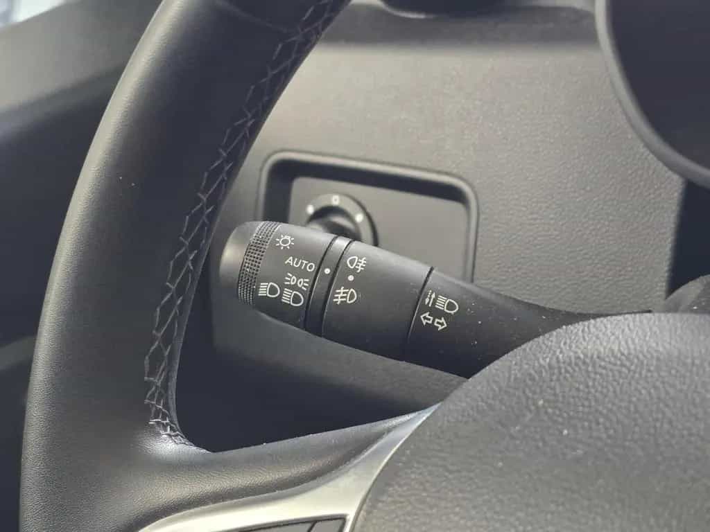 Dacia Duster Comfort SHZ CarPlay PDC LED 02/2023-photo-11