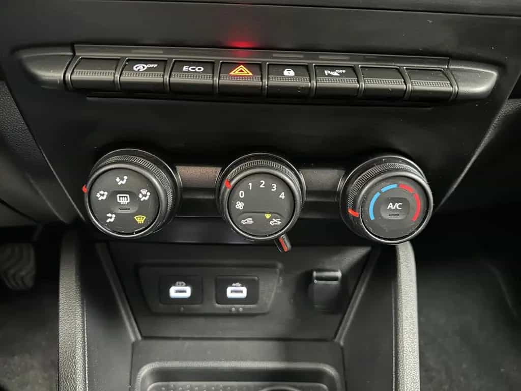 Dacia Duster Expression Navi SHZ Kamera LED 02/2023-photo-19