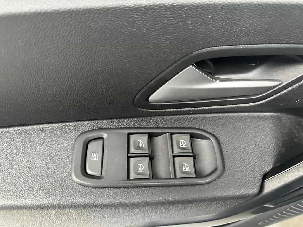 Dacia Duster Expression Navi SHZ Kamera LED 02/2023-photo-20