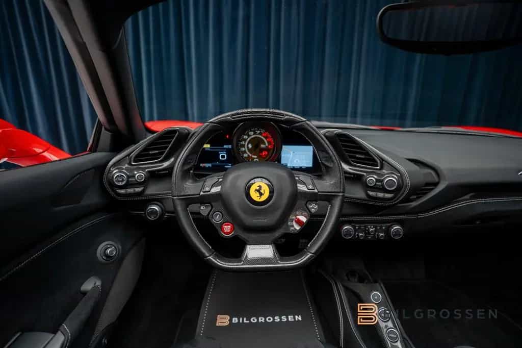 Ferrari 488 GTS Spider Bucket Seats Carbon Novitec 02/2017-photo-27