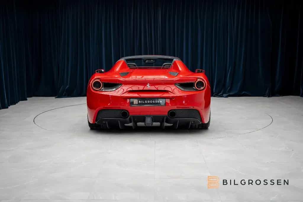 Ferrari 488 GTS Spider Bucket Seats Carbon Novitec 02/2017-photo-2