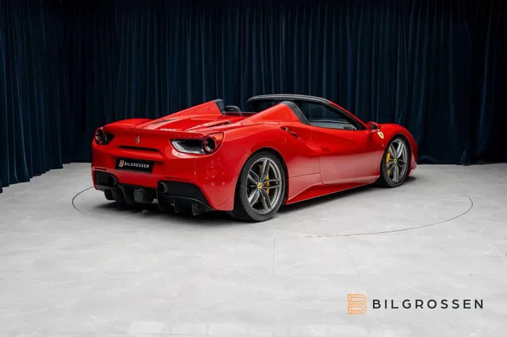 Ferrari 488 GTS Spider Bucket Seats Carbon Novitec 02/2017-photo-3