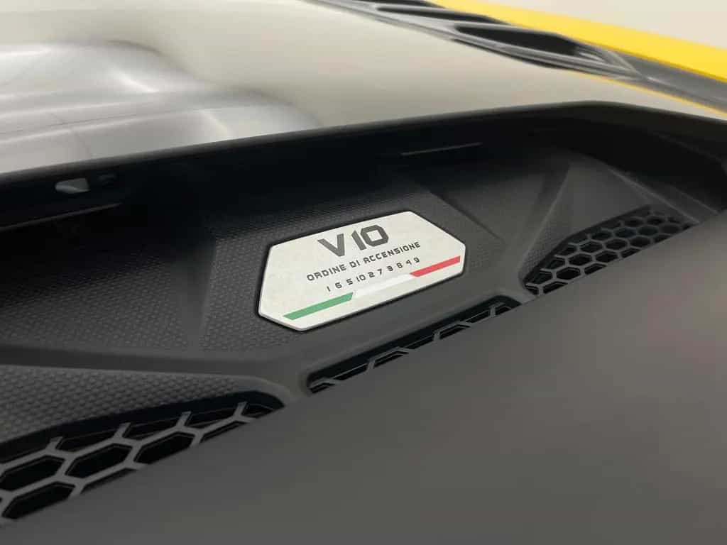 Lamborghini Huracán EVO AWD MY22 LIFT KAM CARBON SENSONUM 05/2022-photo-10
