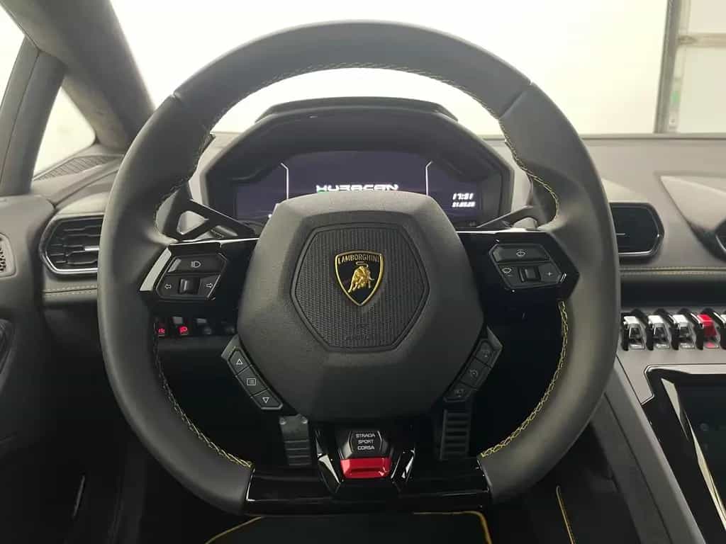 Lamborghini Huracán EVO AWD MY22 LIFT KAM CARBON SENSONUM 05/2022-photo-17