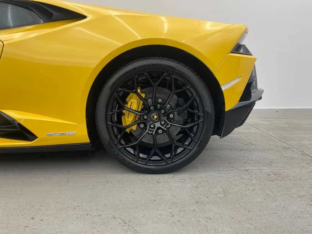 Lamborghini Huracán EVO AWD MY22 LIFT KAM CARBON SENSONUM 05/2022-photo-45