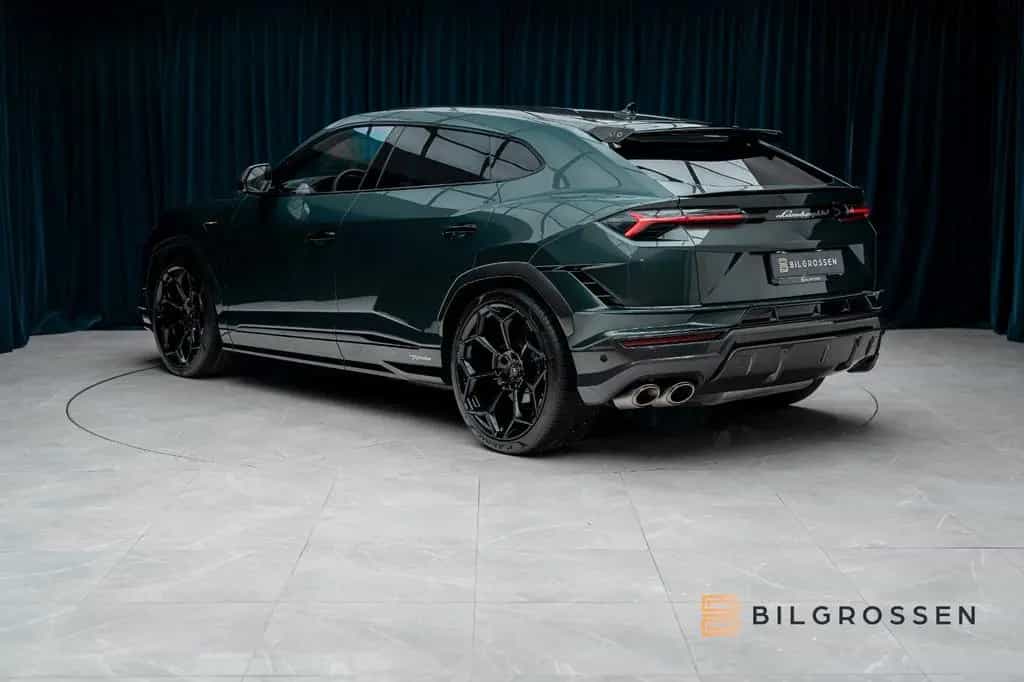 Lamborghini Urus Performante B&O Full Carbon Massage 23" 11/2023-photo-1