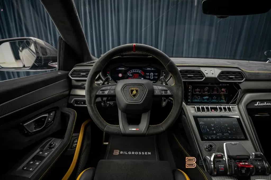 Lamborghini Urus Performante B&O Full Carbon Massage 23" 11/2023-photo-22