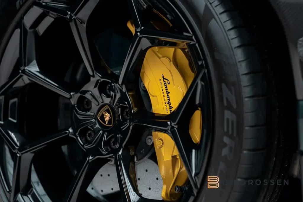 Lamborghini Urus Performante B&O Full Carbon Massage 23" 11/2023-photo-7