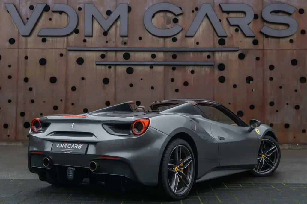 Ferrari 488 Spider HELE *SERVICE NEW*WARRANTY*ELEC.SEAT* 04/2016-photo-3