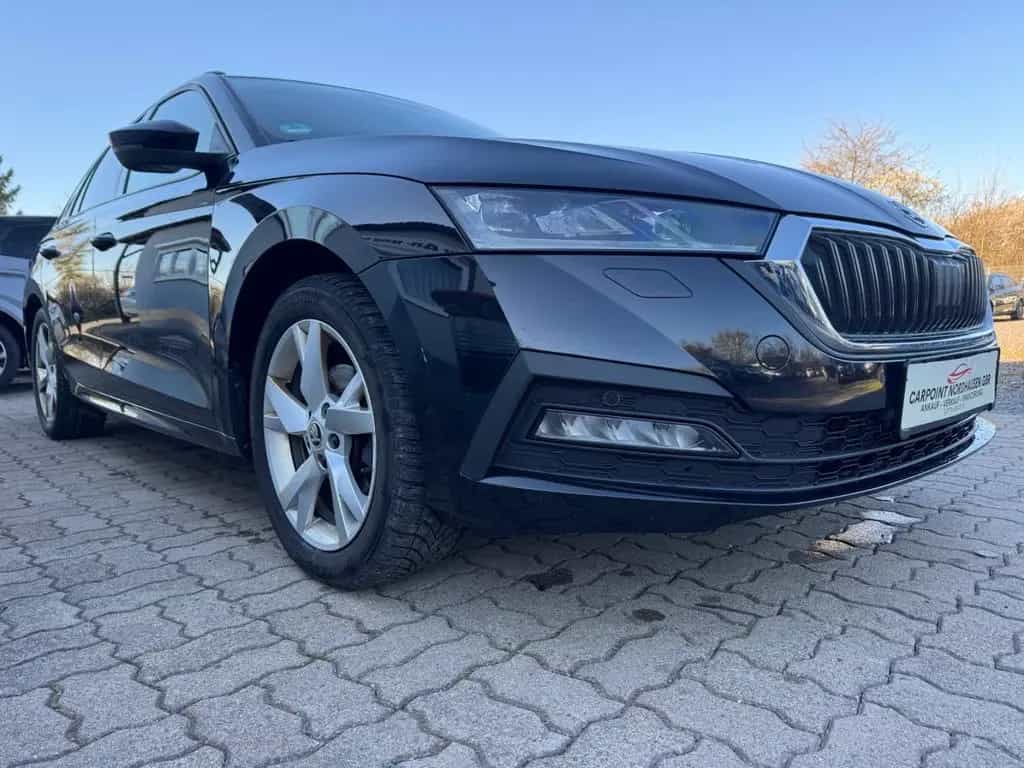 Skoda Octavia Combi Ambition 06/2023-photo-1