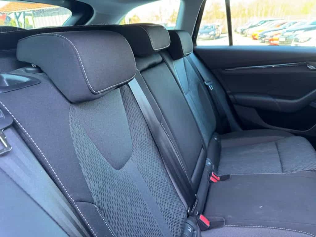 Skoda Octavia Combi Ambition 06/2023-photo-16
