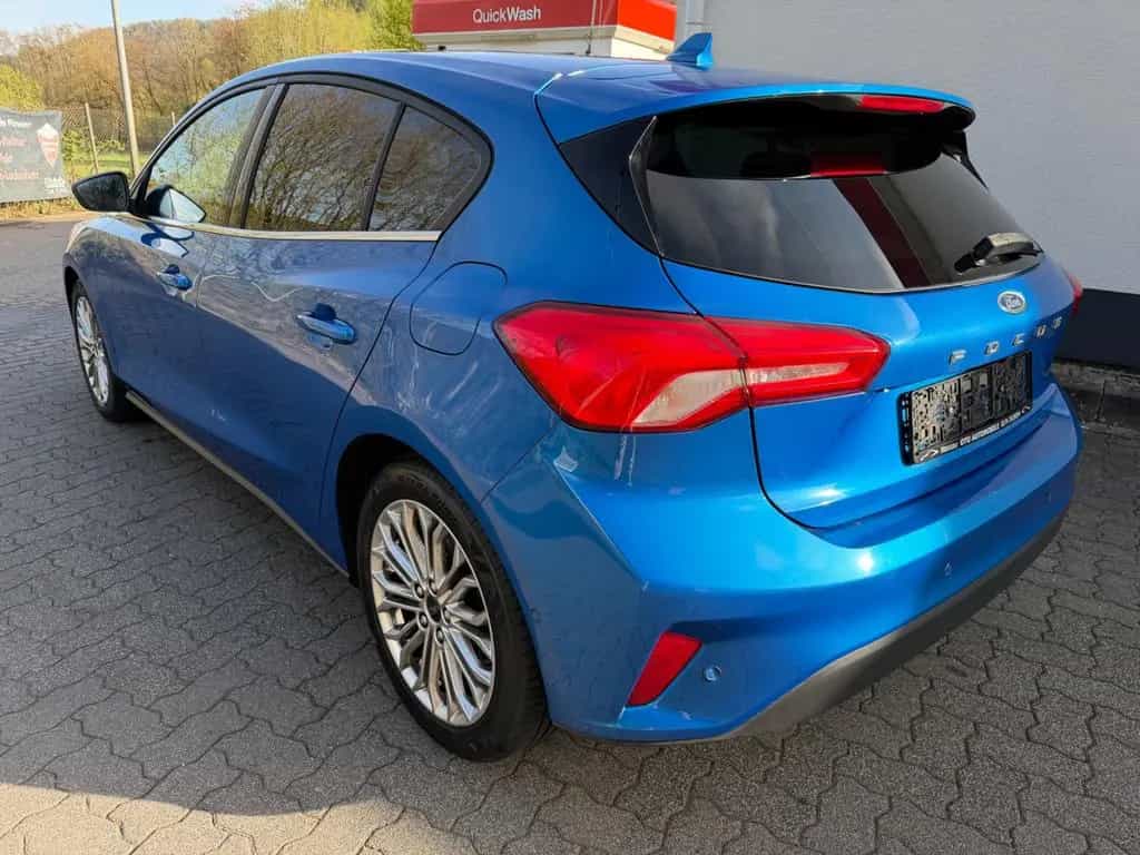 Ford Focus Lim. Titanium 12/2019-photo-2