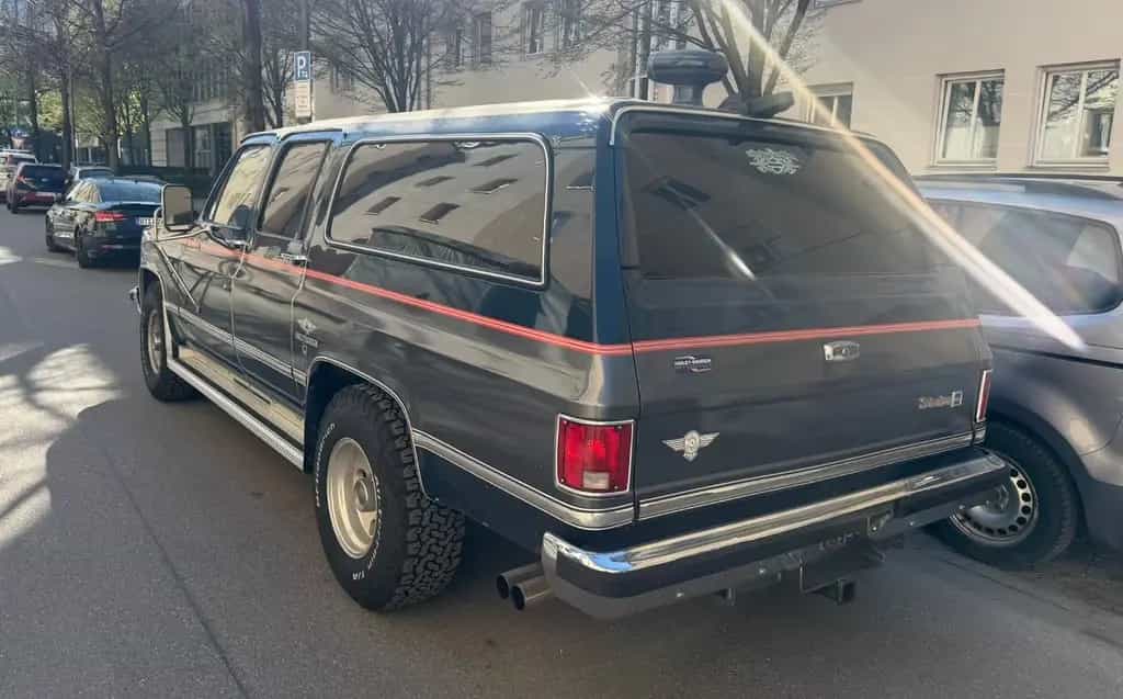 Chevrolet Suburban Silverado 07/1984-photo-2