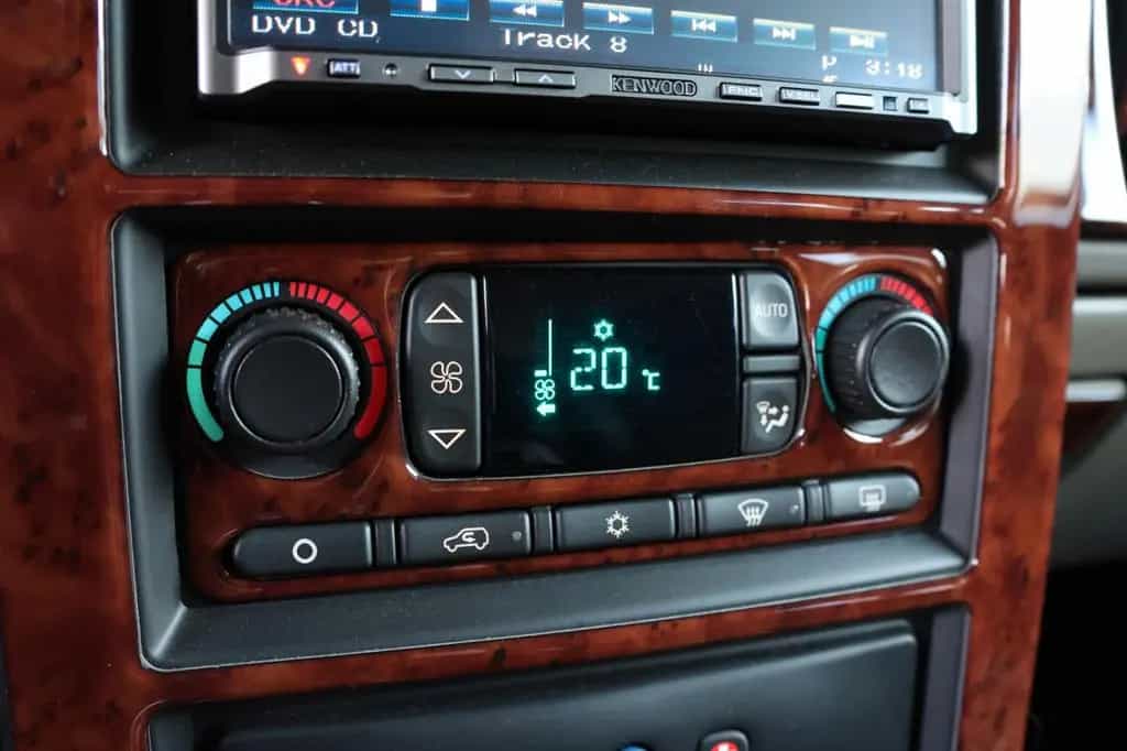 Hummer H2 6.0L V8 TUNING/ AHK / BOSE / 4xSHZ/ DVD / R24 08/2006-photo-29