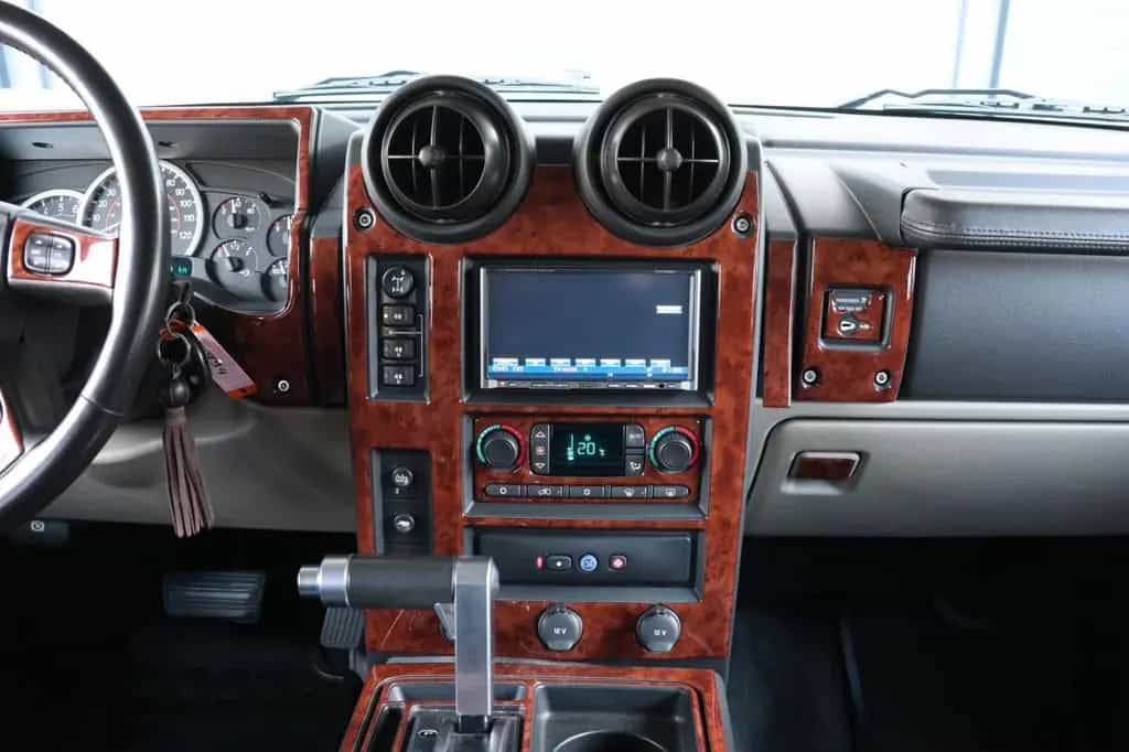 Hummer H2 6.0L V8 TUNING/ AHK / BOSE / 4xSHZ/ DVD / R24 08/2006-photo-35