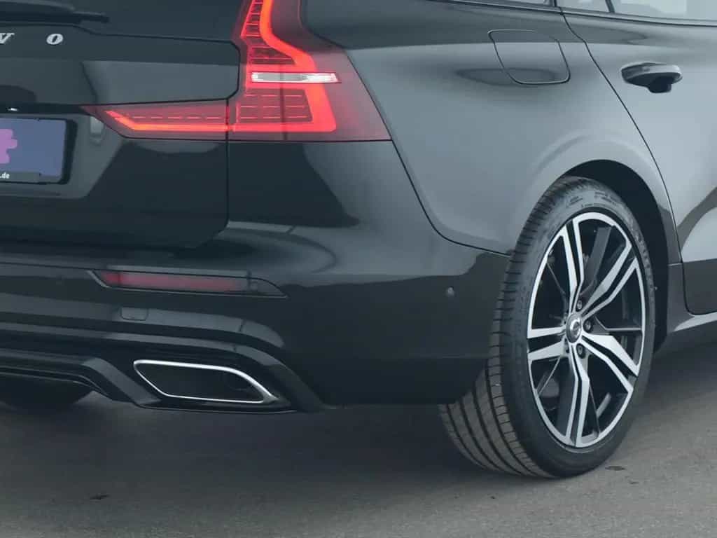 Volvo V60 Plus Dark Allrad|Winter-Paket|Matrix|Panoram 02/2022-photo-14