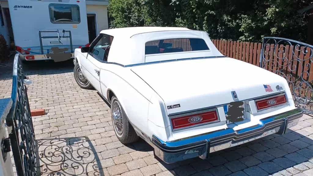 Buick Riviera Convertible 07/1983-photo-2