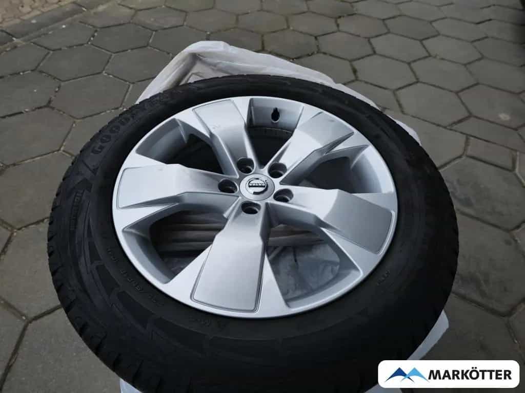 Volvo XC40 D3 2WD Inscription /AHK/360 CAM/Standhzg/ 08/2018-photo-31