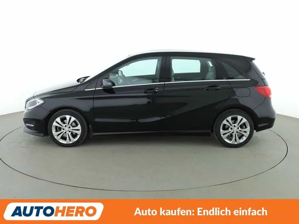 Mercedes-Benz B-Class 180 Urban Aut. *NAVI*TEMPO*PDC*SHZ* 10/2015-photo-1