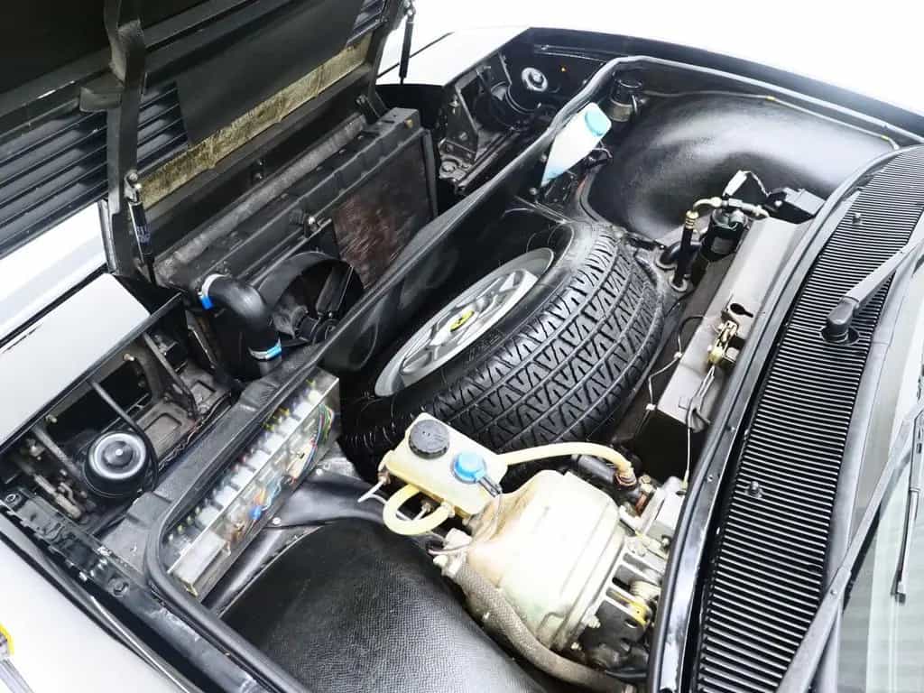 Ferrari Mondial Cabrio 3.0 Quattrovalvole | 1984 | Leder 01/1984-photo-27