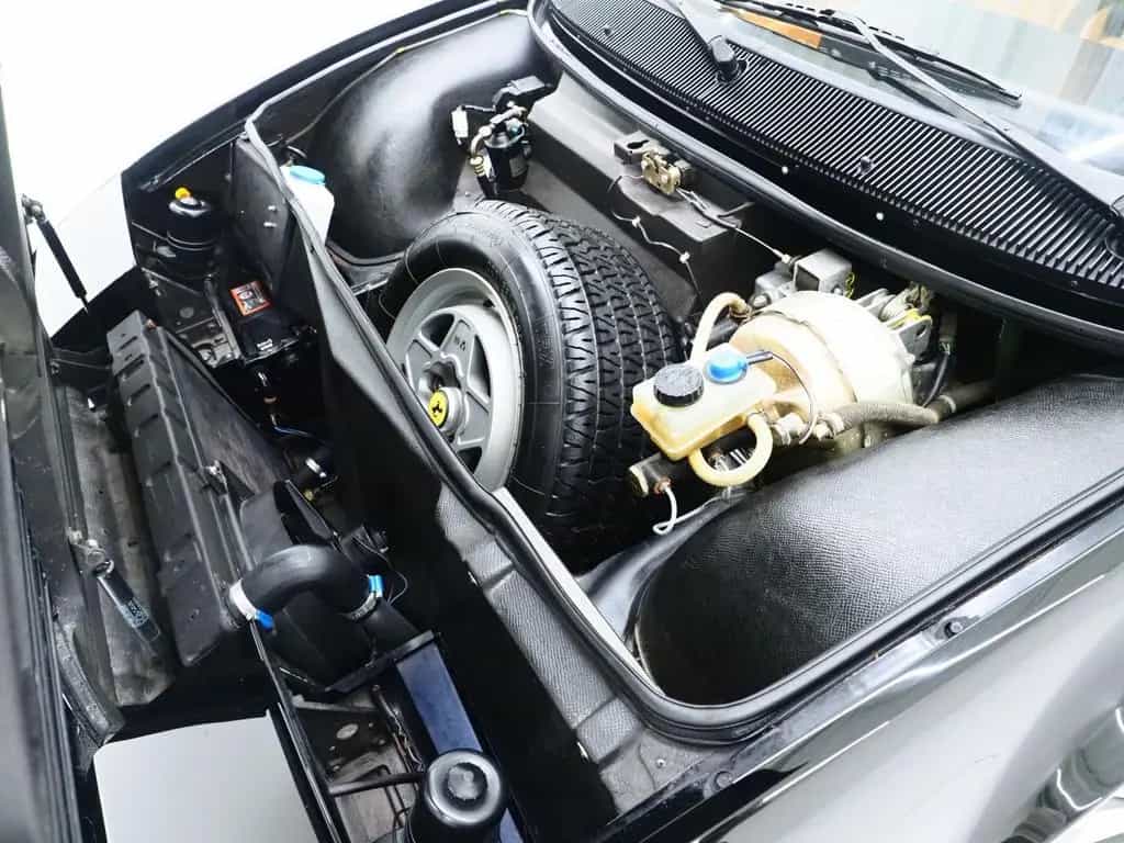 Ferrari Mondial Cabrio 3.0 Quattrovalvole | 1984 | Leder 01/1984-photo-28