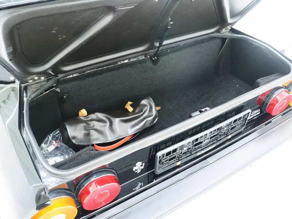 Ferrari Mondial Cabrio 3.0 Quattrovalvole | 1984 | Leder 01/1984-photo-31