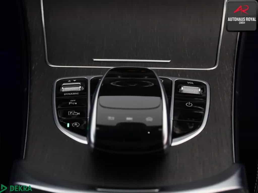 Mercedes-Benz C 200 AVANTGARDE WIDE,PANO,KAMERA,PARKLENK,SH 05/2021-photo-19